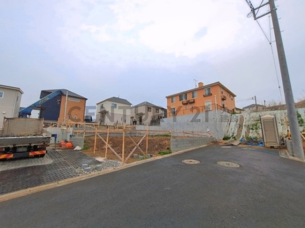 横浜市緑区鴨居４丁目　新築一戸建て