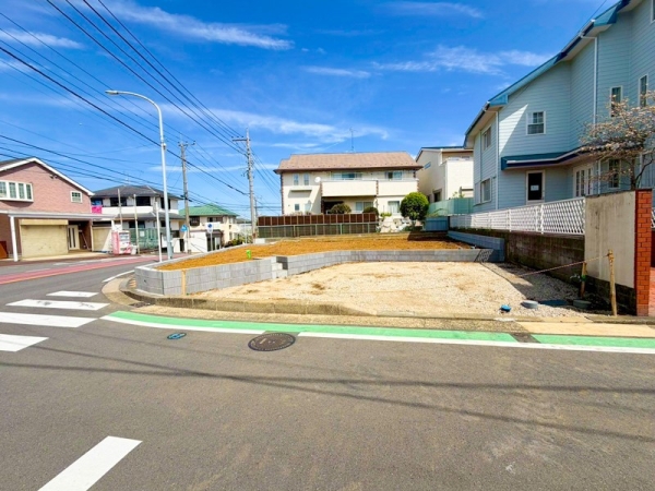 横浜市旭区中白根１丁目　新築一戸建て