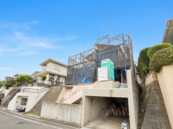 横浜市青葉区柿の木台　新築一戸建て