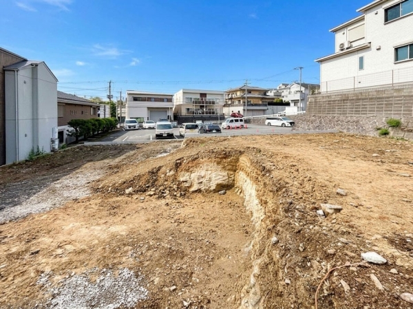 横浜市神奈川区三枚町　新築一戸建て