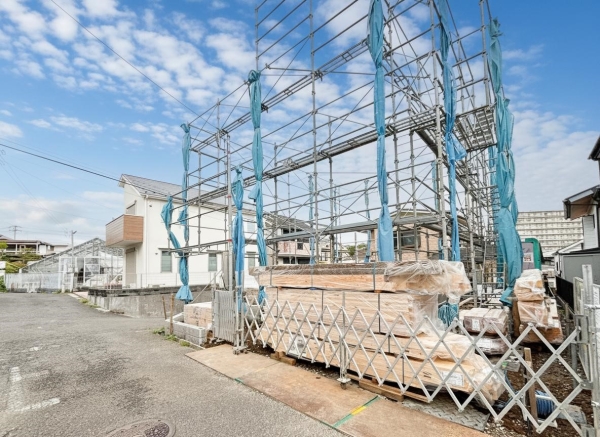 横浜市南区六ツ川３丁目　新築一戸建て