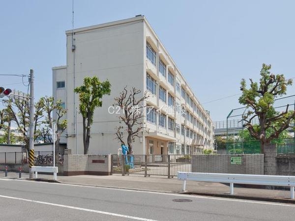 横浜市中区本牧元町　新築一戸建て(横浜市立本牧南小学校)