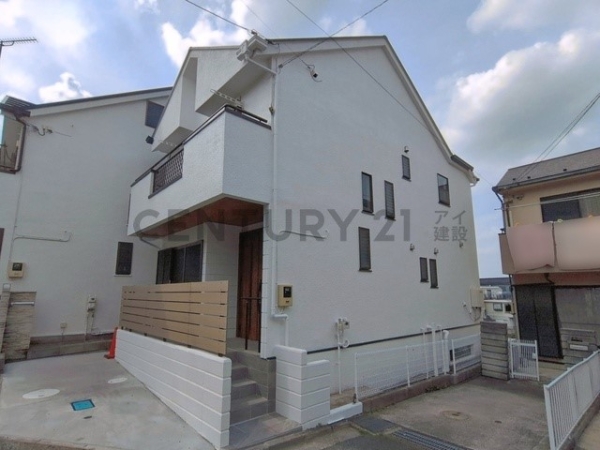 横浜市神奈川区三枚町 中古一戸建て