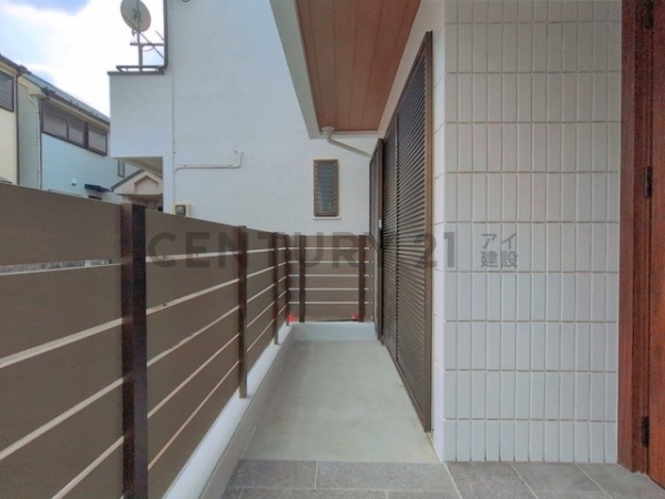 横浜市神奈川区三枚町　中古一戸建て