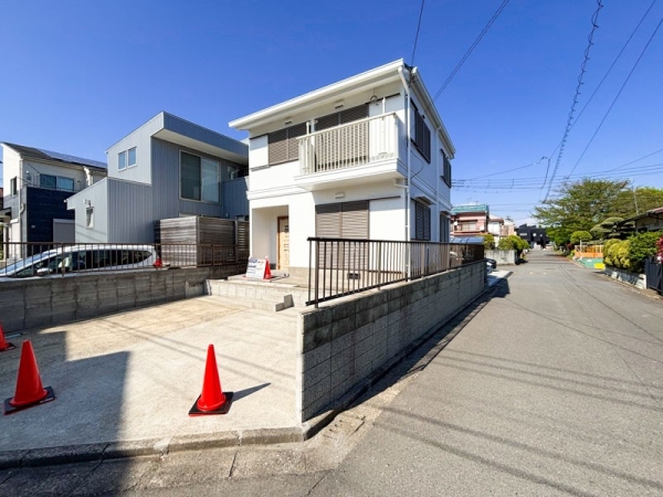 藤沢市本藤沢２丁目　中古一戸建て