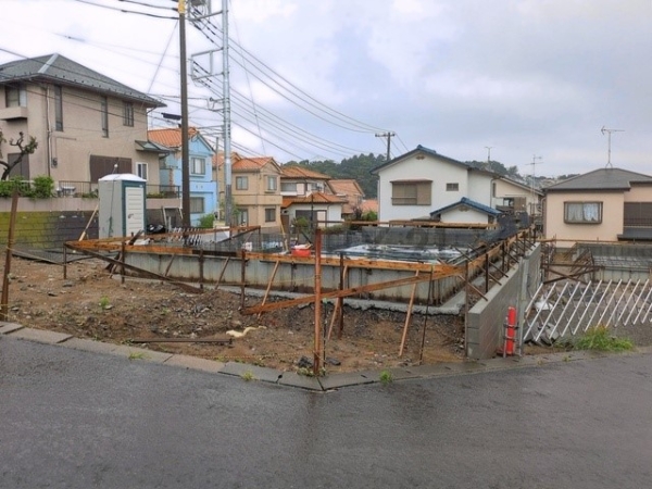 横浜市港南区笹下６丁目　新築一戸建て