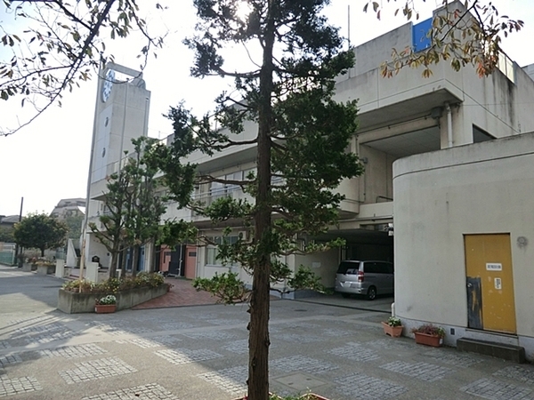 横浜市南区清水ケ丘　新築一戸建て(横浜市立南太田小学校)