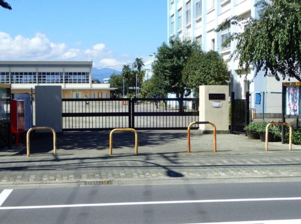 大和市上草柳２丁目　新築一戸建て(大和市立草柳小学校)