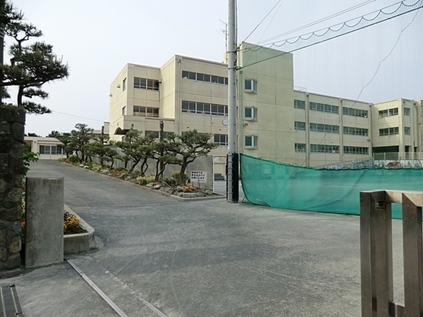 茅ヶ崎市南湖６丁目　新築一戸建て(茅ヶ崎市立西浜小学校)