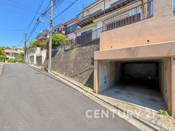 横浜市南区六ツ川３丁目の中古一戸建て
