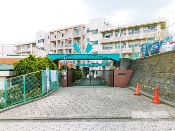 横浜市保土ケ谷区権太坂２丁目の中古一戸建て(横浜市立権太坂小学校)