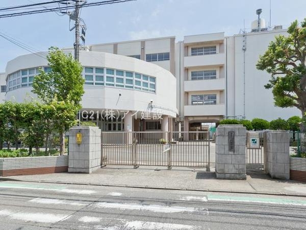 横浜市金沢区瀬戸の中古一戸建て(横浜市立六浦中学校)