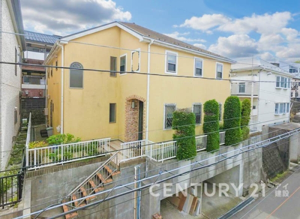 横浜市中区仲尾台　中古一戸建て