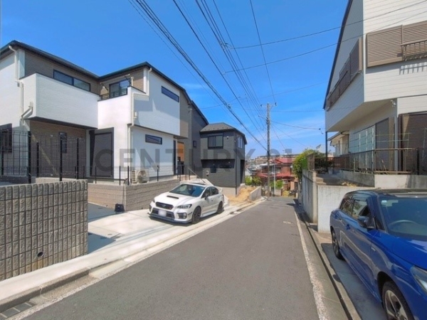 横浜市港南区芹が谷４丁目　新築一戸建て
