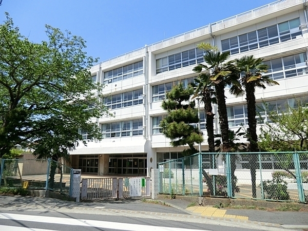 横須賀市平作２丁目の中古一戸建て(横須賀市立城北小学校)