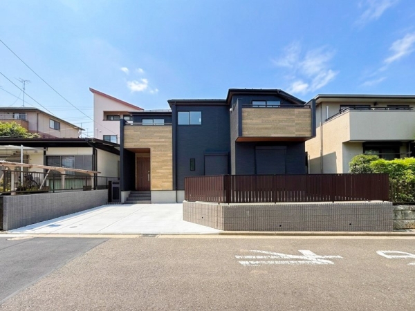 横浜市青葉区桜台　新築一戸建て