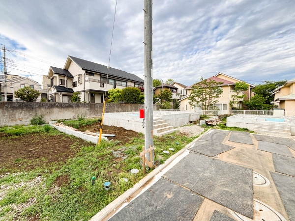 横浜市青葉区美しが丘西２丁目　新築一戸建て