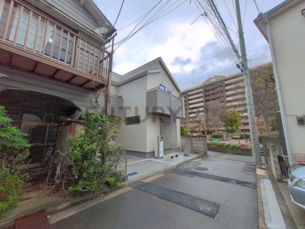 横浜市鶴見区寛政町　新築一戸建て