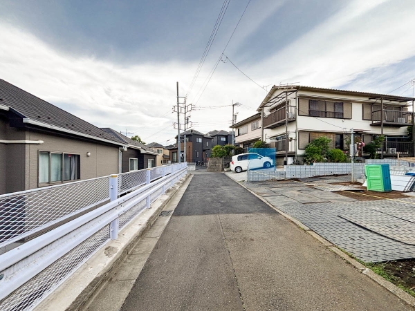 横浜市神奈川区菅田町　新築一戸建て