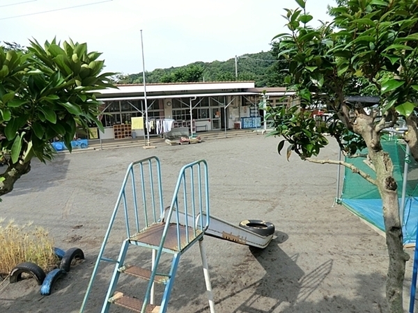 藤沢市城南２丁目　新築一戸建て(明治保育園)