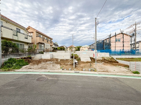 横浜市青葉区美しが丘西２丁目　新築一戸建て