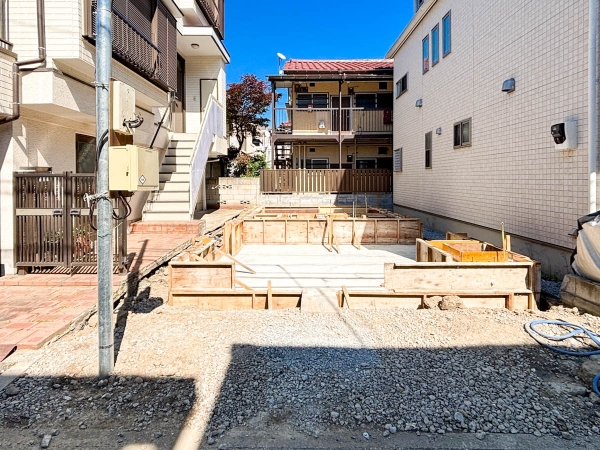 川崎市中原区上平間　新築一戸建て