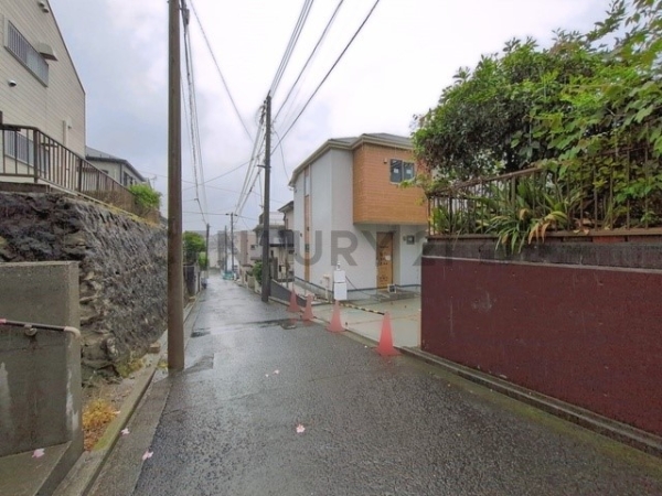 横浜市港南区笹下７丁目　新築一戸建て