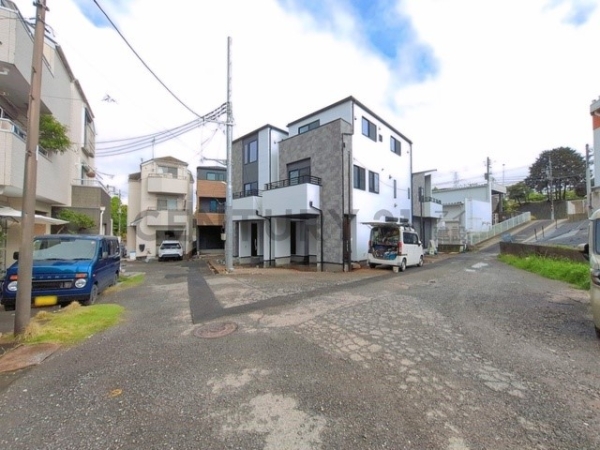 川崎市宮前区水沢３丁目　新築一戸建て