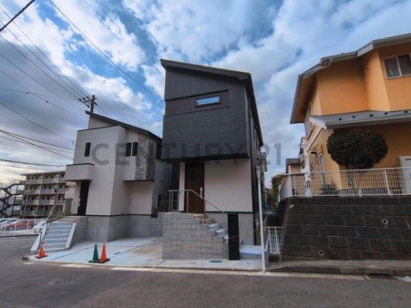 横浜市港南区日野８丁目　新築一戸建て