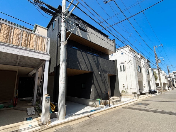 川崎市高津区新作４丁目　新築一戸建て