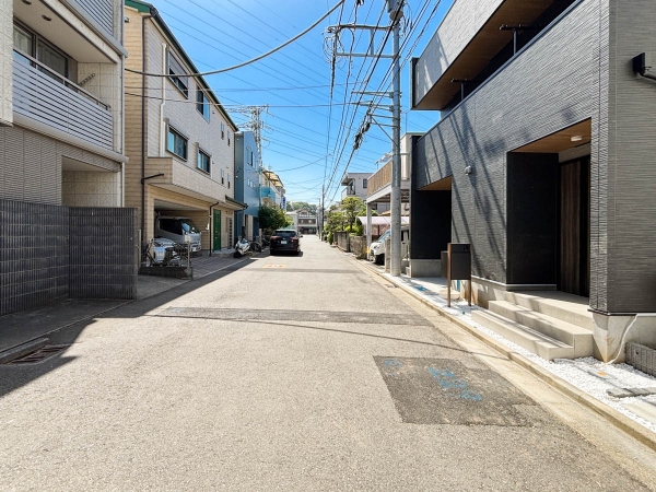 川崎市高津区新作４丁目　新築一戸建て