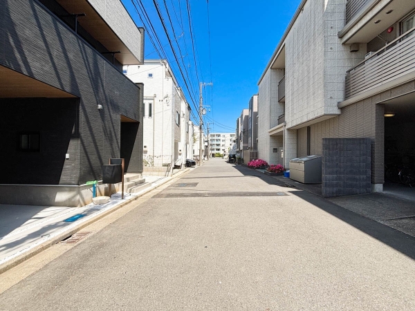 川崎市高津区新作４丁目　新築一戸建て
