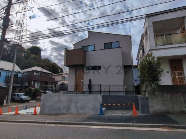 横浜市栄区犬山町　新築一戸建て