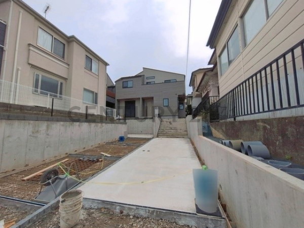 横浜市戸塚区名瀬町　新築一戸建て