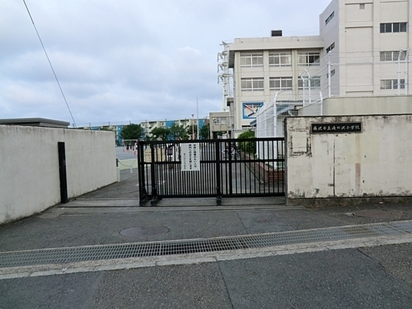 茅ヶ崎市堤　新築一戸建て(藤沢市立滝の沢小学校)