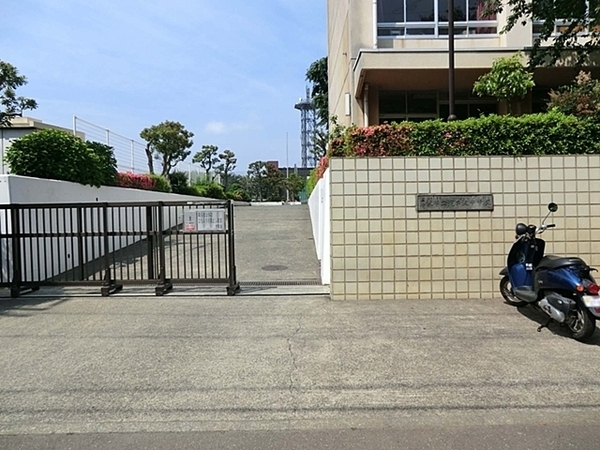 茅ヶ崎市堤　新築一戸建て(藤沢市立滝の沢中学校)