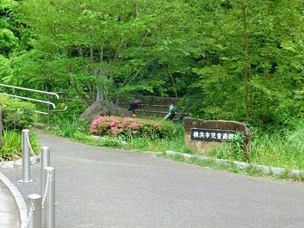横浜市戸塚区平戸２丁目　新築一戸建て(横浜市児童遊園地)