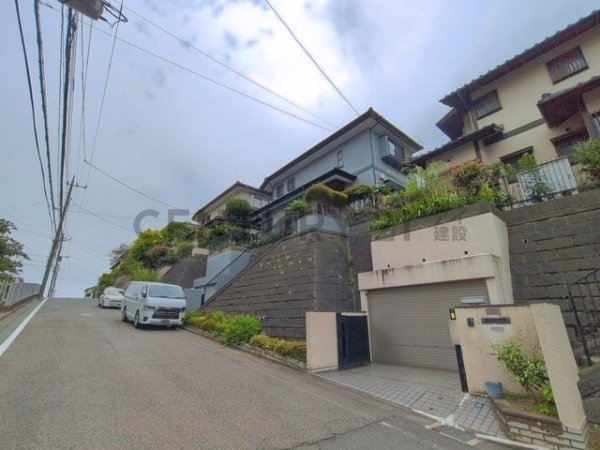 川崎市宮前区有馬９丁目　中古一戸建て