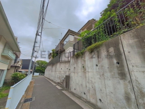 横浜市西区西戸部町１丁目　中古一戸建て