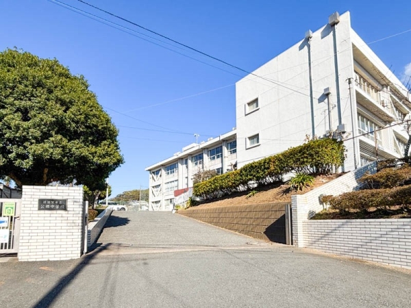 横須賀市佐野町６丁目　新築一戸建て(公郷中学校)