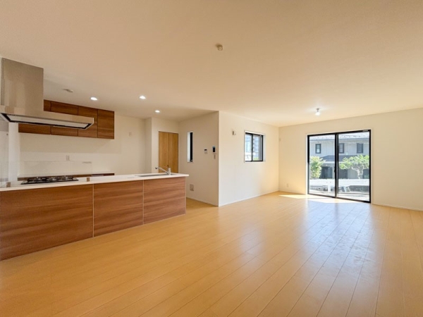 藤沢市花の木　新築一戸建て