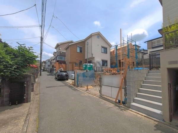 横浜市泉区白百合1丁目 新築一戸建て