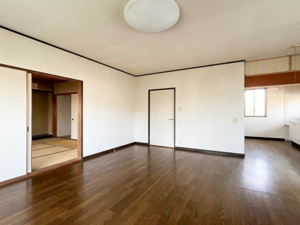 武蔵村山市三ツ藤１丁目の中古一戸建て