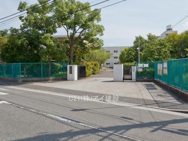 横浜市金沢区釜利谷東３丁目　新築一戸建て(横浜市立金沢中学校)