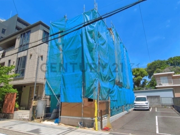 横浜市神奈川区青木町　新築一戸建て