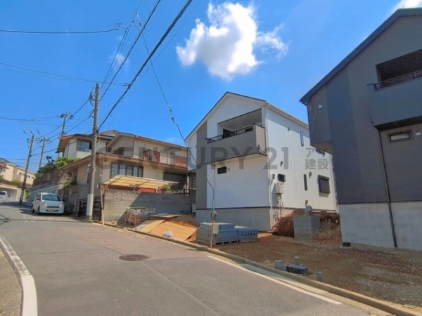 横浜市鶴見区梶山２丁目　新築一戸建て
