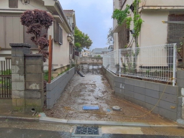 横浜市鶴見区上末吉１丁目　新築一戸建て