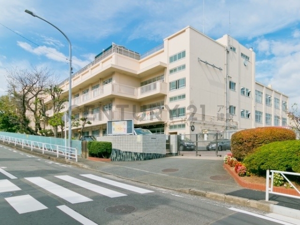 ユニーブル東戸塚(横浜市立六ッ川中学校)