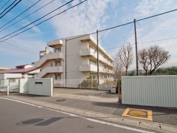 横浜市戸塚区汲沢町　新築一戸建て(横浜市立汲沢中学校)