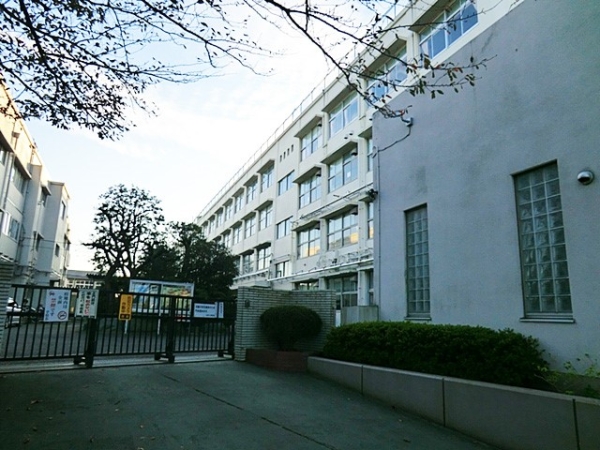 横浜市戸塚区汲沢町　新築一戸建て(横浜市立汲沢小学校)